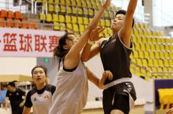 开云体育官网-斐济女篮努力训练迎接新赛季挑战