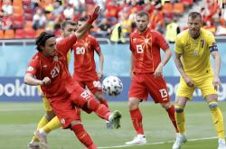 开云体育平台APP-包含欧预赛：北马其顿逼平比利时，小组出线形势一片迷茫的词条