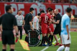 开云体育直播-瓦勒韦诺主场胜利，积极追赶