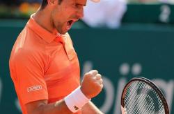 开云体育APP下载-包含巴塞罗那血战取胜，小组出线前景遥遥领先的词条