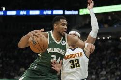 开云体育直播-鹈鹕鏖战掘金，字母哥打破历史纪录