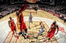 开云下载-哈利伯顿接管世界排名争夺战，掘金轻取灰熊展露冠军相