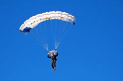 开云官方app入口-羽坛新纪元，辛杜独扛大旗，印度队历史性完胜德国队