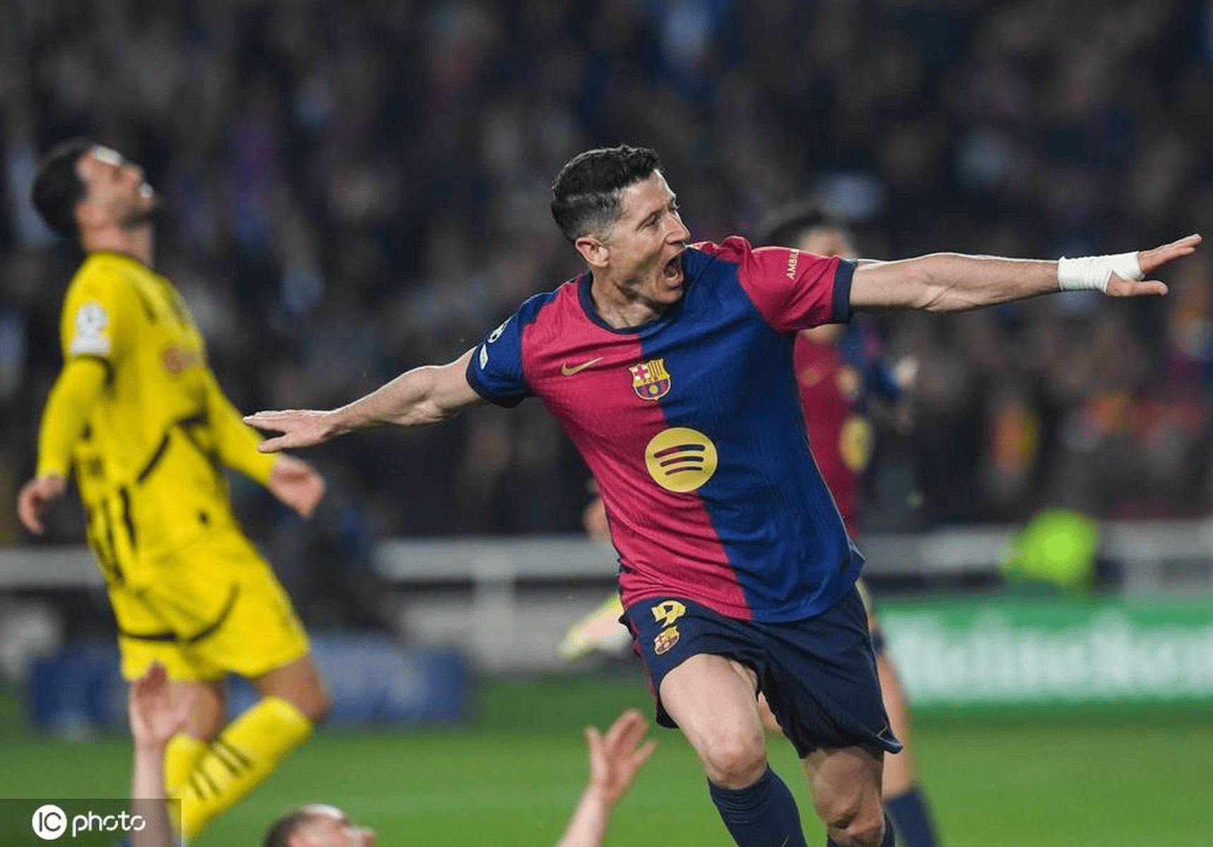 法国翻盘多特蒙德,莱万送出助攻的简单介绍 法国翻盘多特蒙德,莱万送出助攻的简单介绍