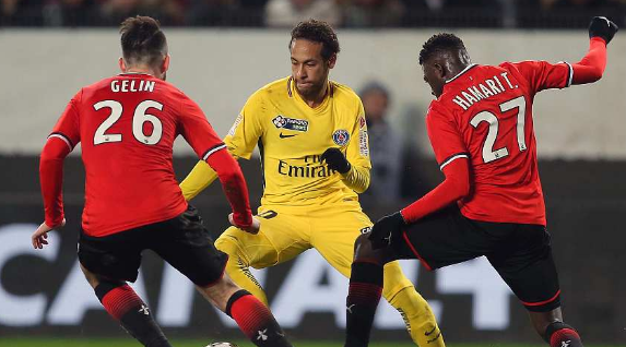 关于雷恩客场逆转圣埃蒂安，取得连胜的信息