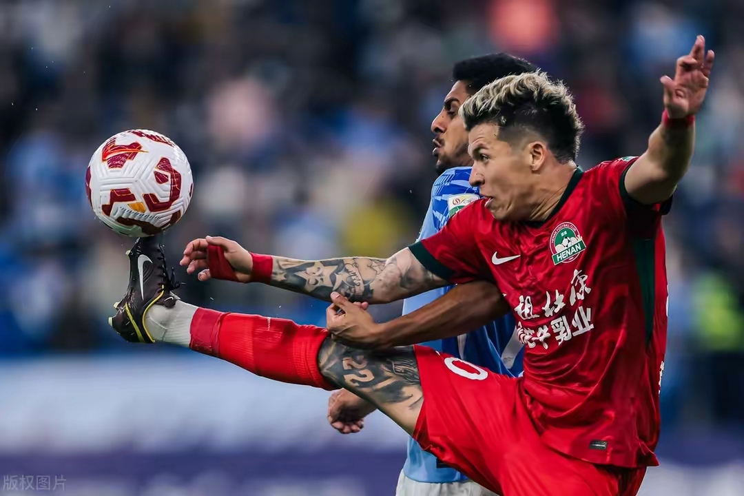 包含河南队在场上再现强势，取得胜利的词条