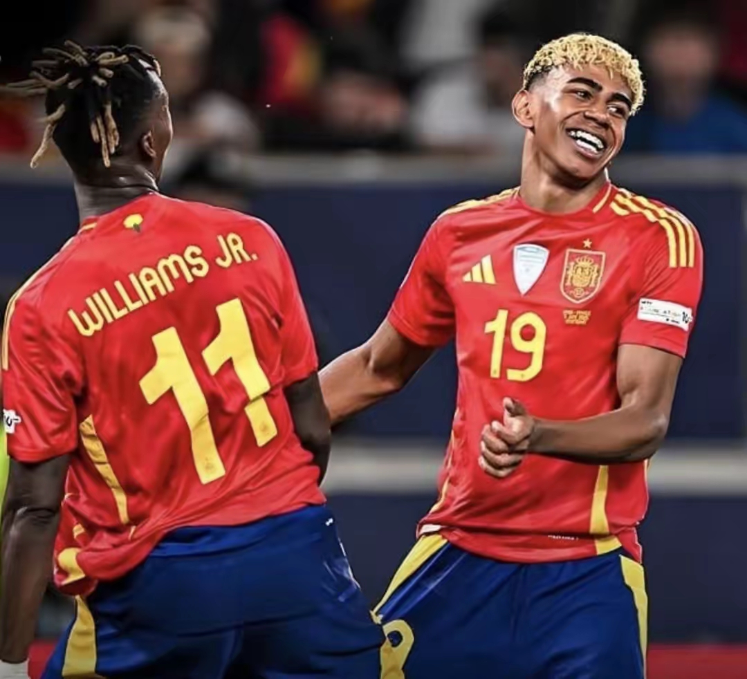 包含葡萄牙马术选手表现出色，赢得肯定的词条