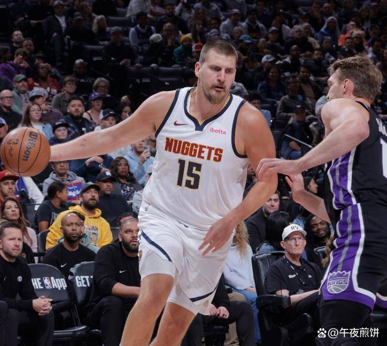 鹈鹕鏖战掘金，字母哥打破历史纪录