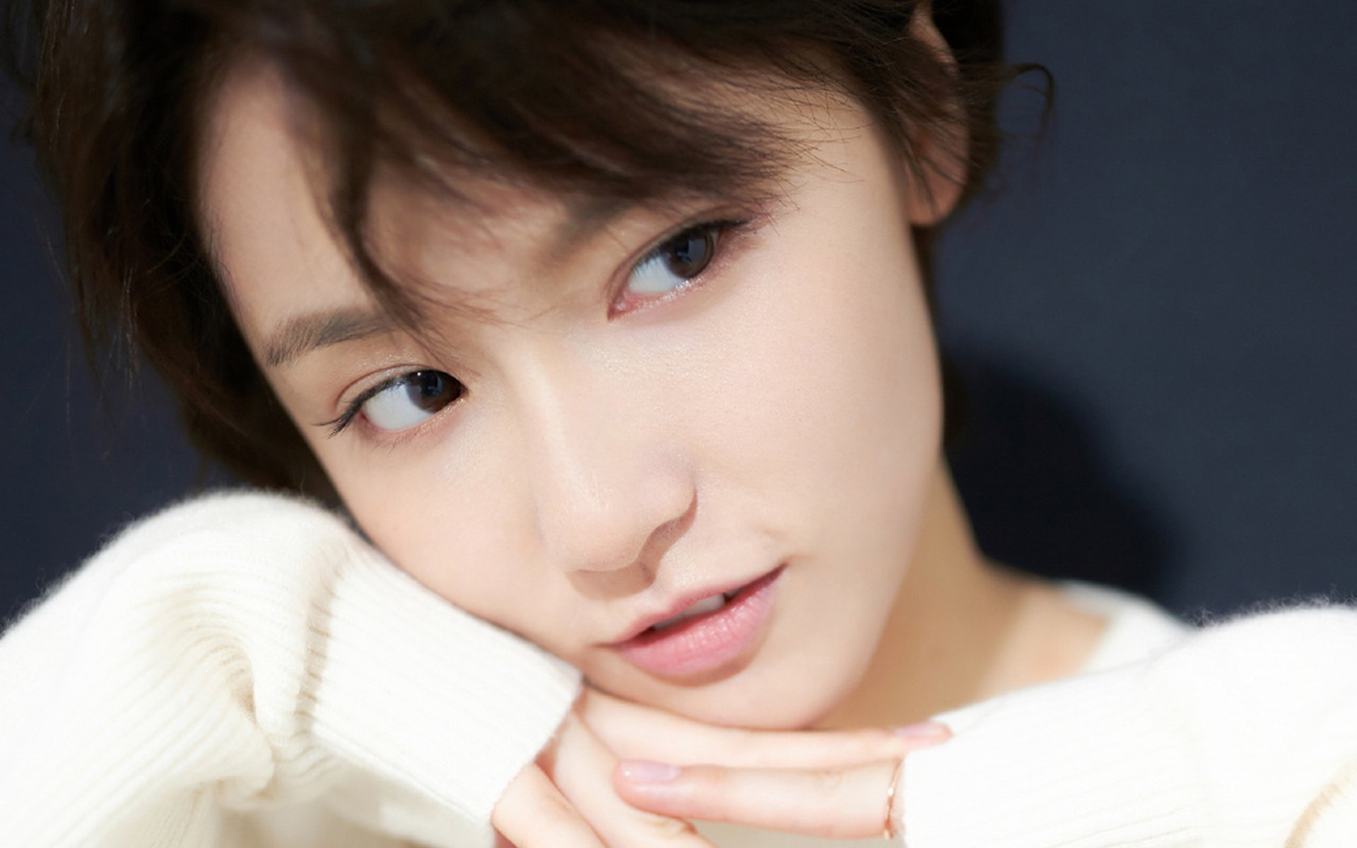 北欧铁血破郁金香,维尼修斯爆点艺术诠释现代足球胜负手