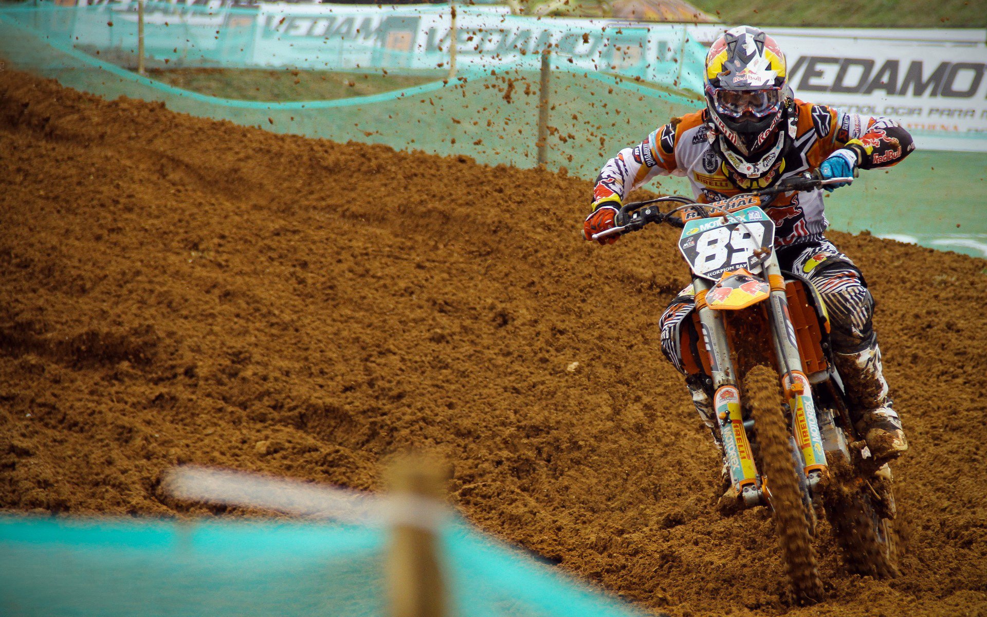 京多安无争议当选全场最佳，曼联鏖战贝蒂斯尽显战术韧性